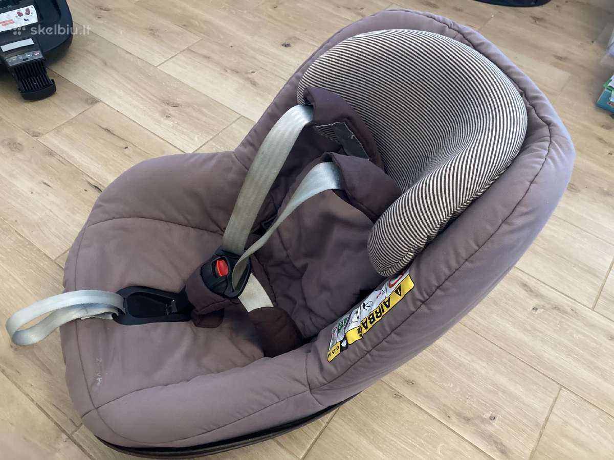Automobilinė kėdutė + Iso Fix bazė Maxi Cosi