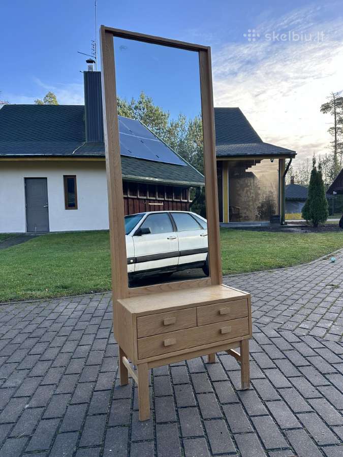 Unikalus Mid-century prieskambaris Lady 700