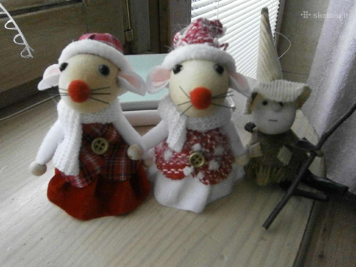 Pakabinami suvenyriniai žaisliukai