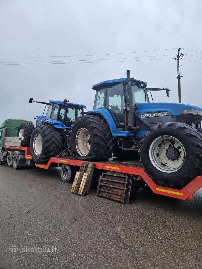 Traktorius New Holland 8770 ardomas dalimis