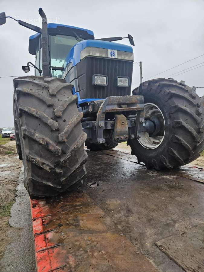 Traktorius New Holland 8770 ardomas dalimis - nuotraukos Nr. 6