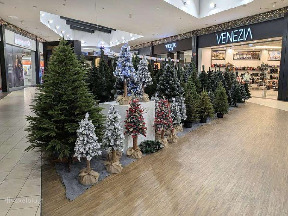 Kalėdinės dirbtinės eglutės, lauko girliandos. - nuotraukos Nr. 6