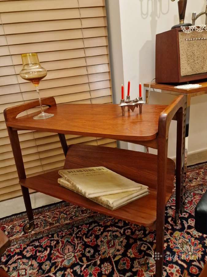 Vintažinis mid century tikmedžio staliukas - nuotraukos Nr. 22