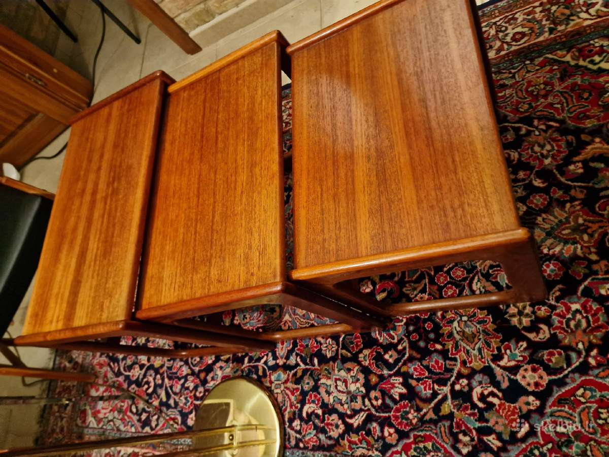 Vintažinių mid century tikmedžio staliukų trio - nuotraukos Nr. 11