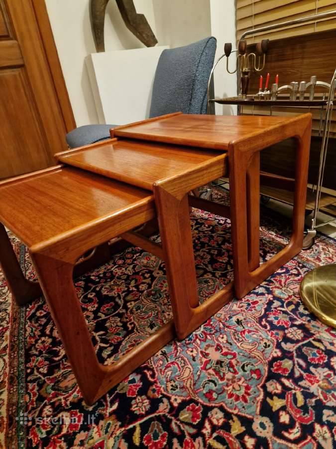 Vintažinių mid century tikmedžio staliukų trio - nuotraukos Nr. 15