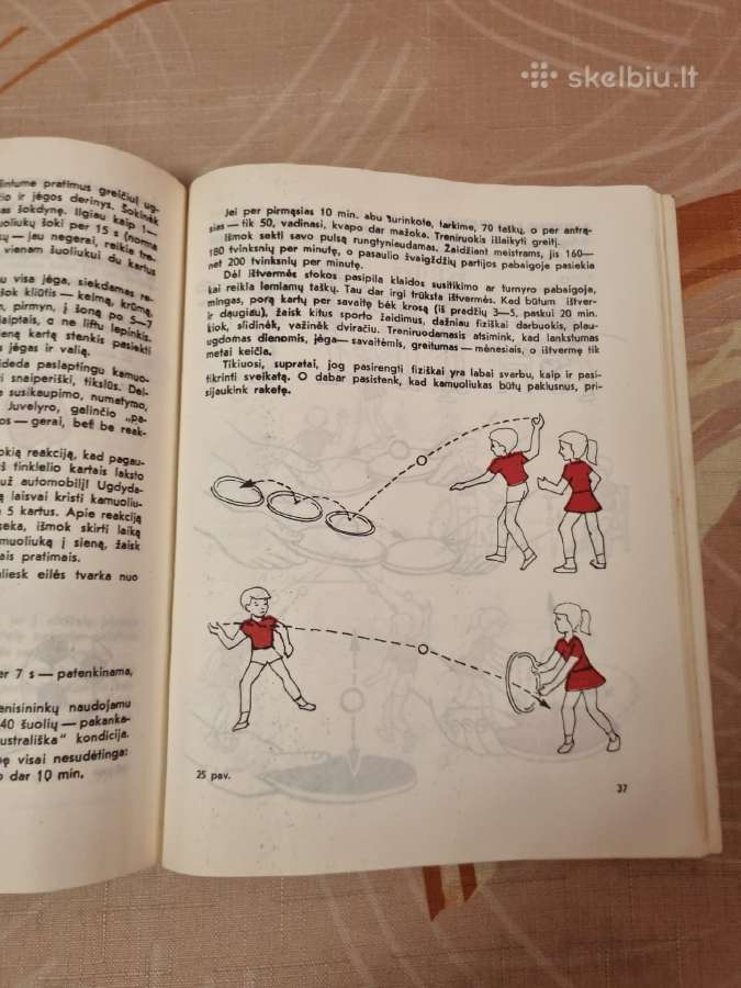 Žaidžiame stalo tenisą - nuotraukos Nr. 5