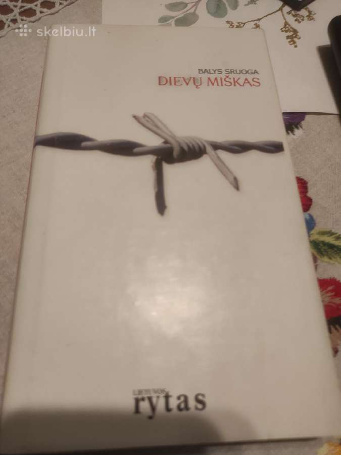 Knyga Dievų miškas