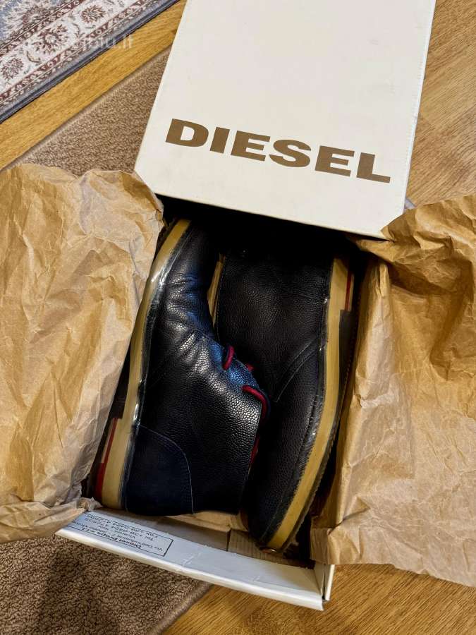 Diesel Batai/ Aulinukai