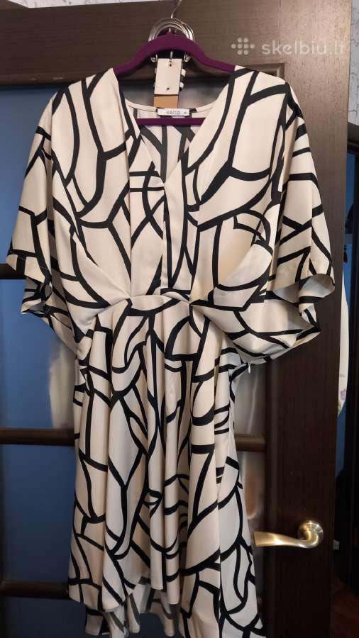 Suknele su diržu 30€ .Didis 42 XL.