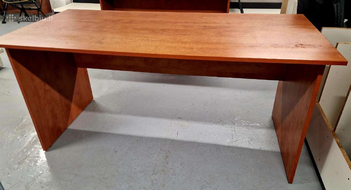 Stalas iš plokštės