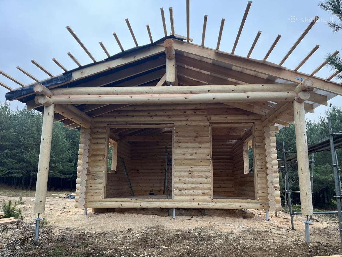 Rąstinė pirtis 6x6 m su terasa
