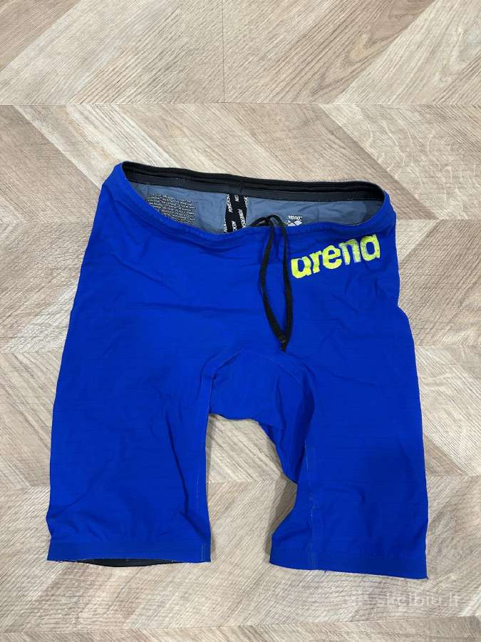 Arena Carbon