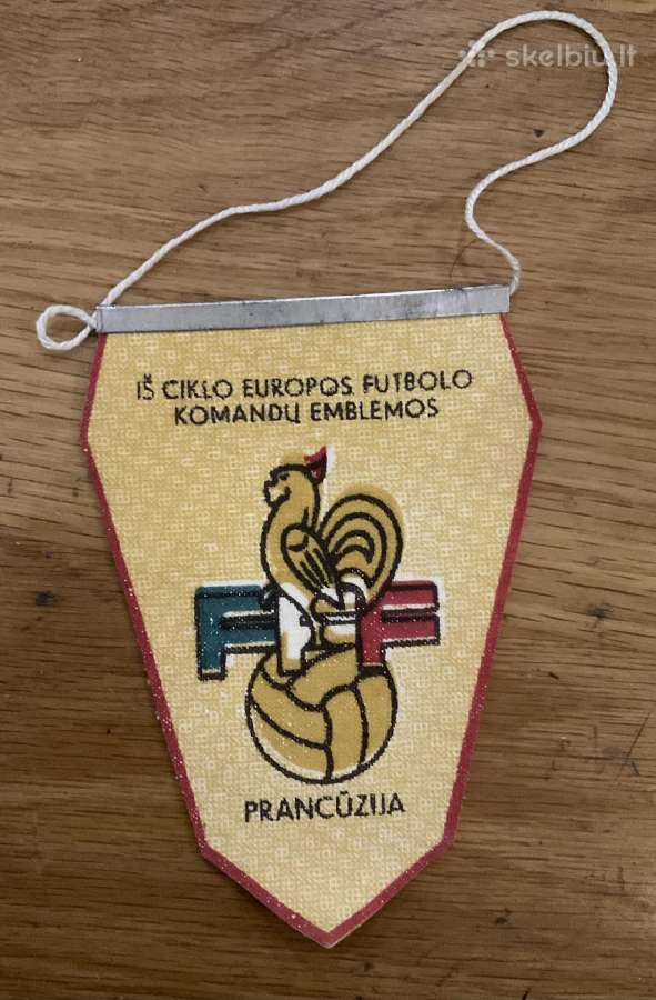 Gairelės Iš Ciklo Europos Futbolo Komandų Emblemos - nuotraukos Nr. 4