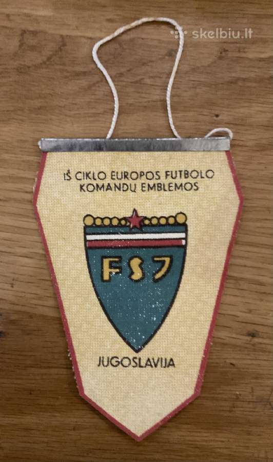 Gairelės Iš Ciklo Europos Futbolo Komandų Emblemos - nuotraukos Nr. 8