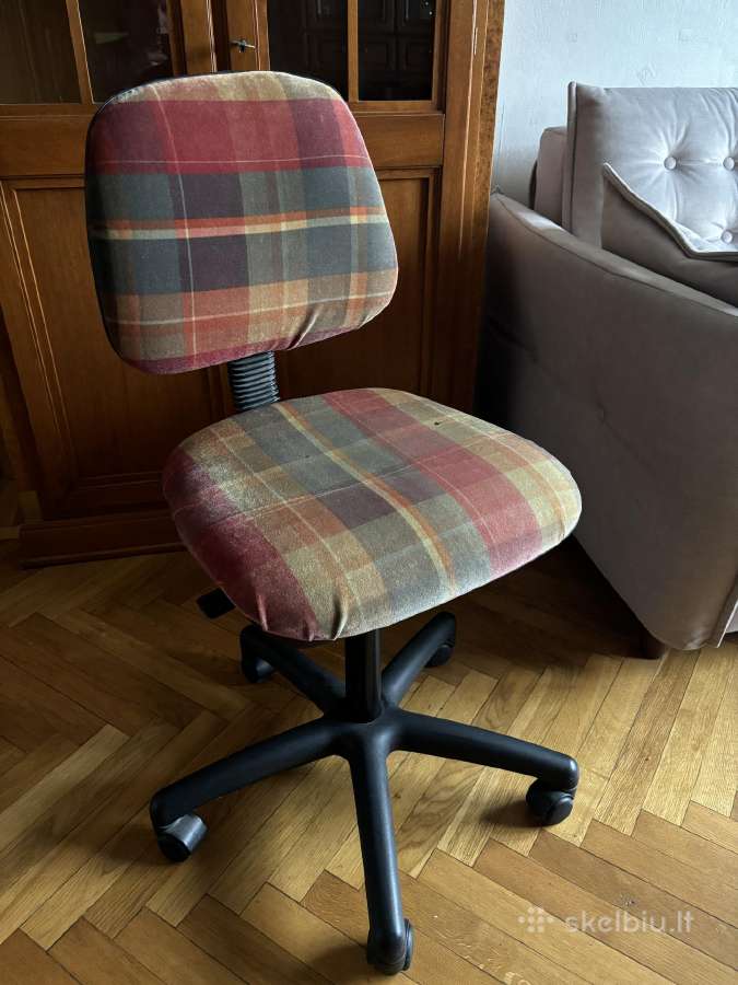 Rašomojo stalo kėdė