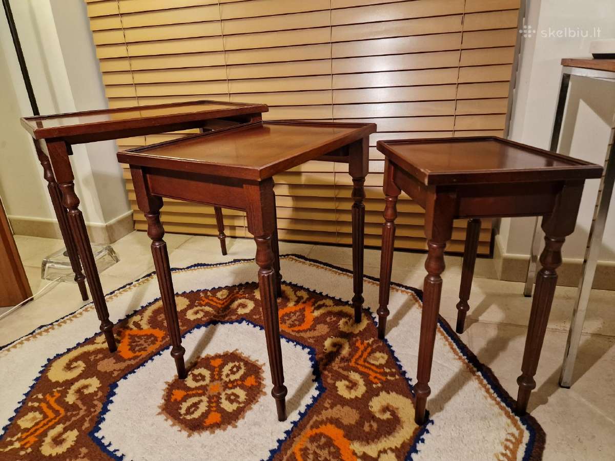 Vintažinių mid century raudonmedžio staliukų trio - nuotraukos Nr. 6