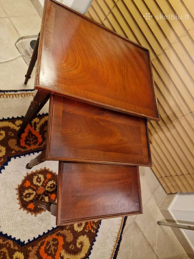Vintažinių mid century raudonmedžio staliukų trio - nuotraukos Nr. 11