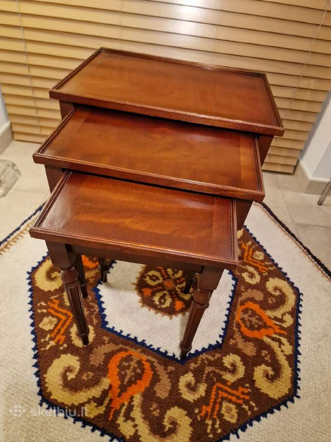 Vintažinių mid century raudonmedžio staliukų trio - nuotraukos Nr. 22