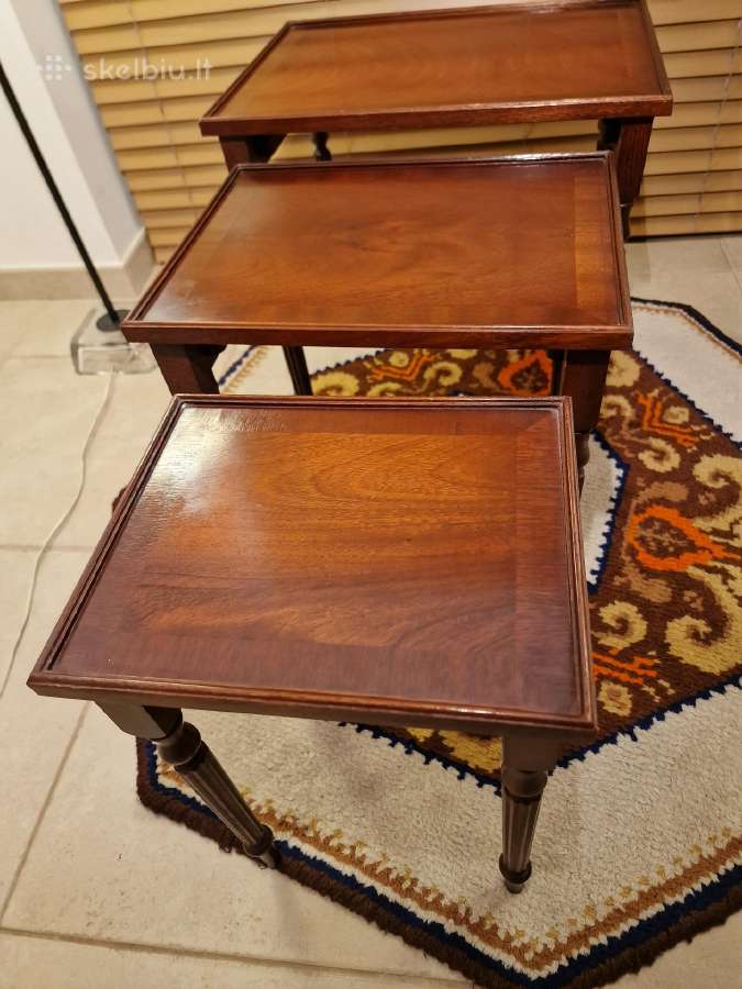 Vintažinių mid century raudonmedžio staliukų trio - nuotraukos Nr. 25