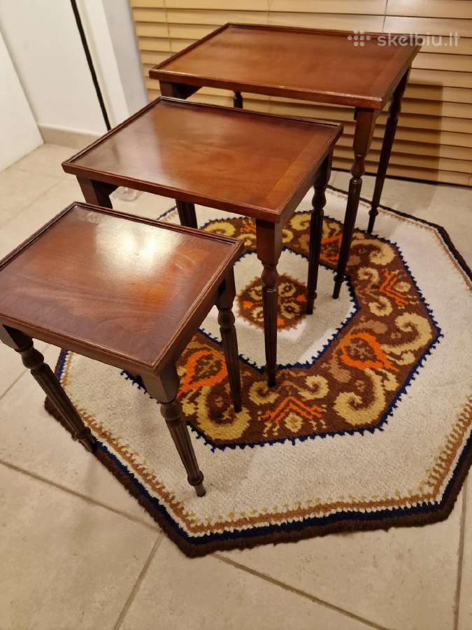 Vintažinių mid century raudonmedžio staliukų trio - nuotraukos Nr. 26