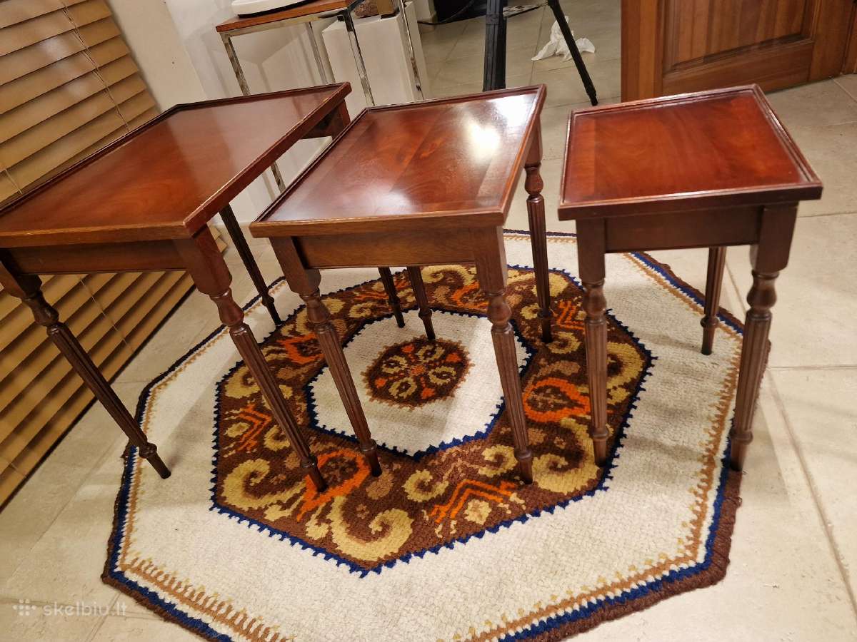 Vintažinių mid century raudonmedžio staliukų trio - nuotraukos Nr. 28
