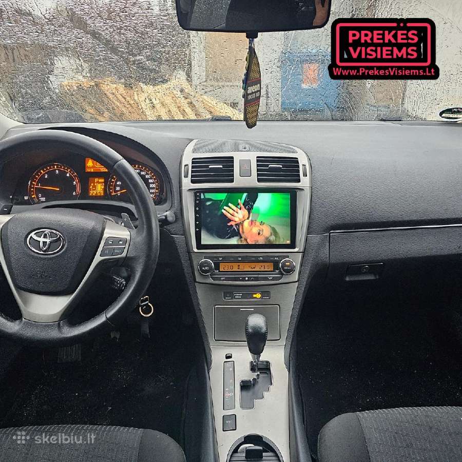 Toyota Avensis T27 2008 - 2015 android multimedija