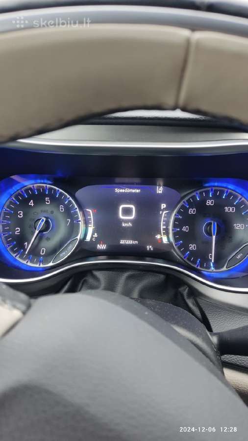 Chrysler Pacifica limited luxury edition - nuotraukos Nr. 8