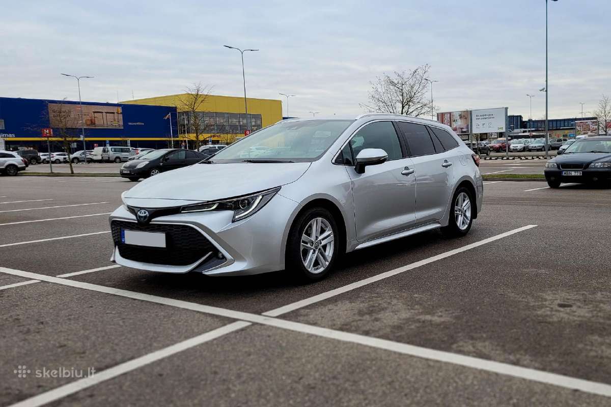 Toyota Prius III, Auris ir Corolla Nuoma Vilnius - nuotraukos Nr. 9