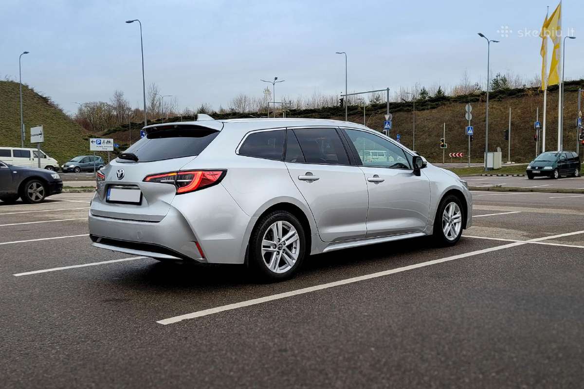 Toyota Prius III, Auris ir Corolla Nuoma Vilnius - nuotraukos Nr. 10