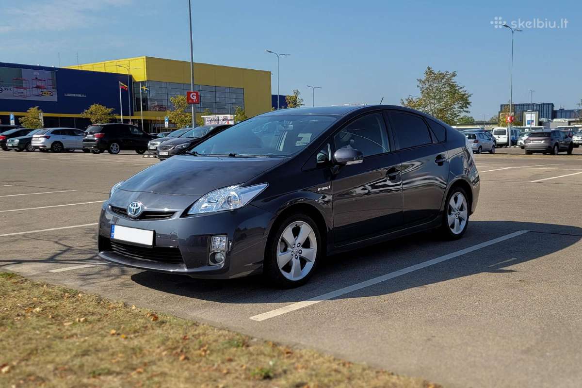 Toyota Prius III, Auris ir Corolla Nuoma Vilnius - nuotraukos Nr. 5