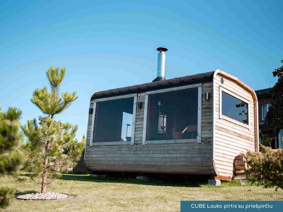 Cube Sauna: pusapvalė lauko pirtis