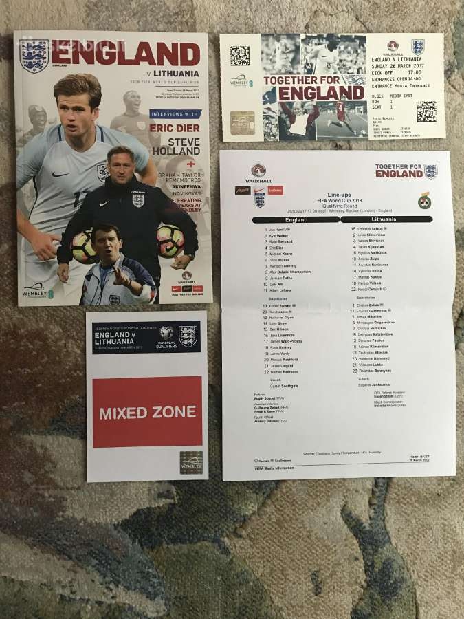 Futbolo klubų bei rinktinių programų kolekcija - nuotraukos Nr. 10