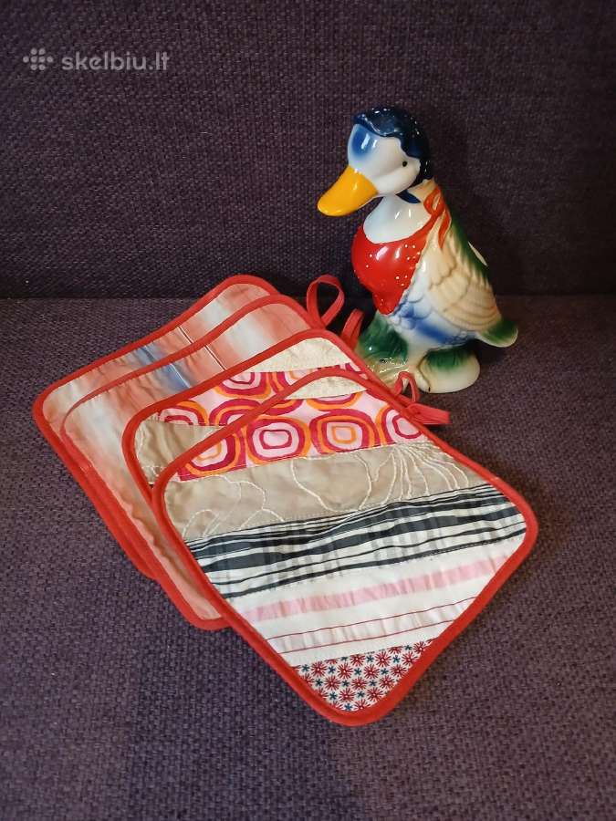 Laikiklis virtuvės įrankiams ir puodkelės