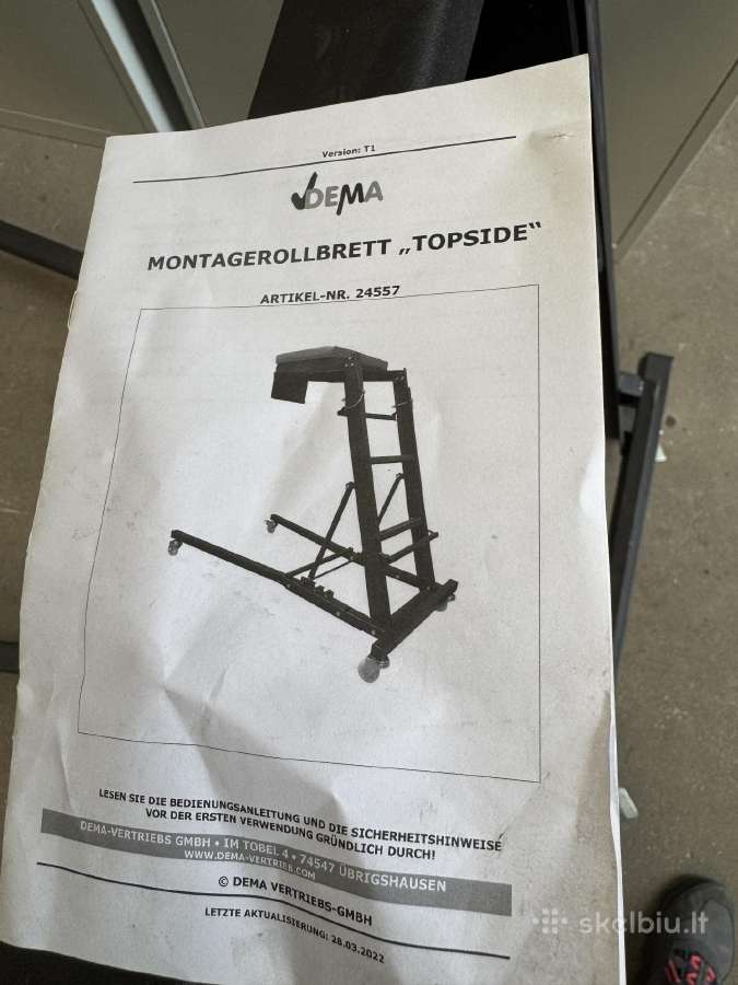 Reguliuojamo aukščio darbo kėdė