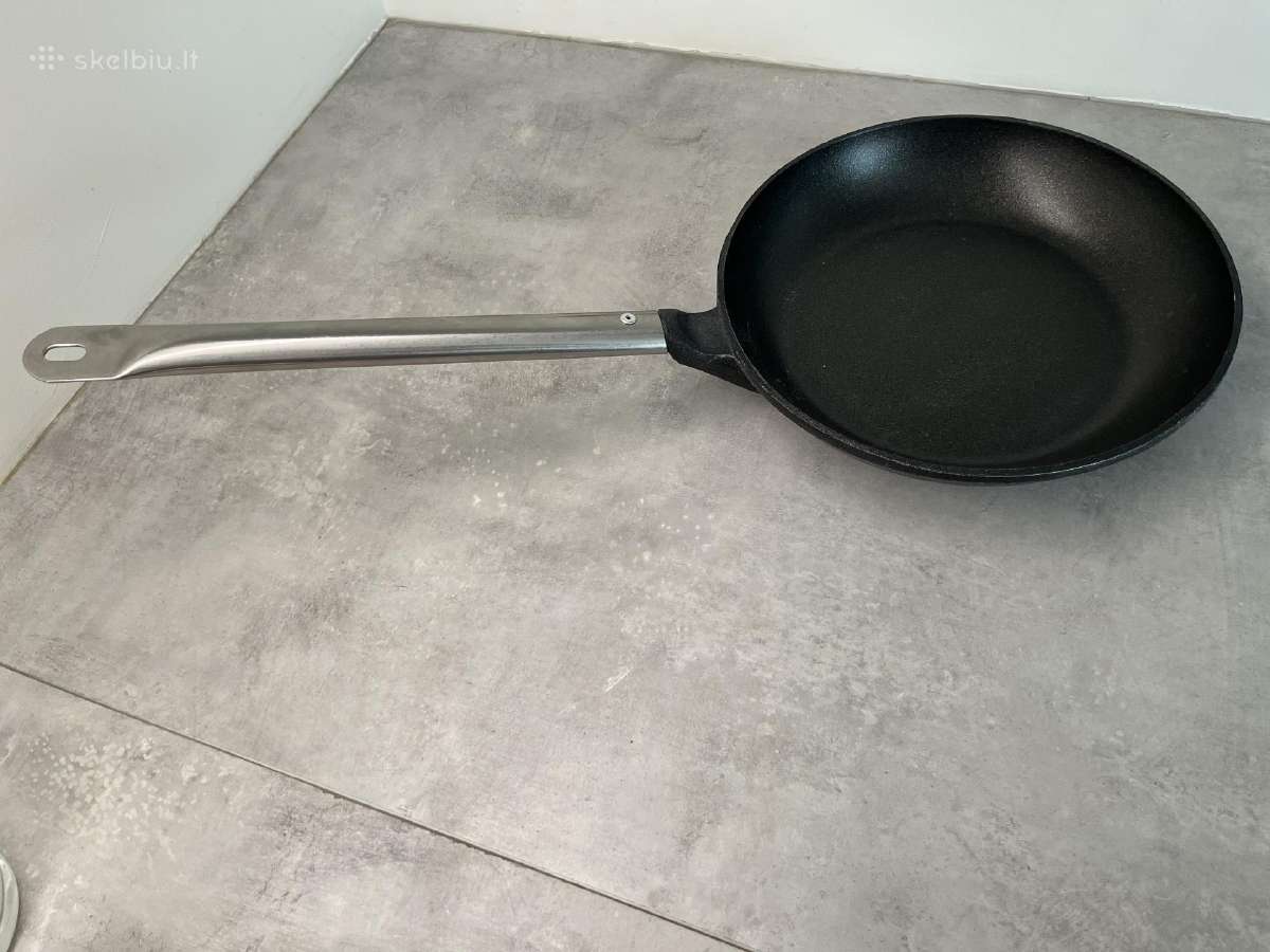 Nauja vokiška keptuvė- firma Skk d. 28 cm