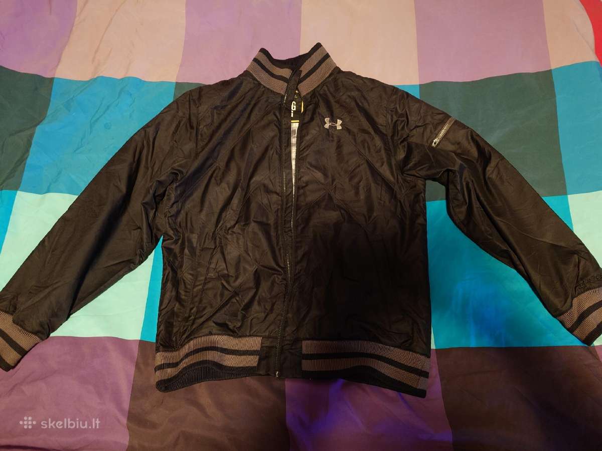Vyriška striukė under armour L-XL.