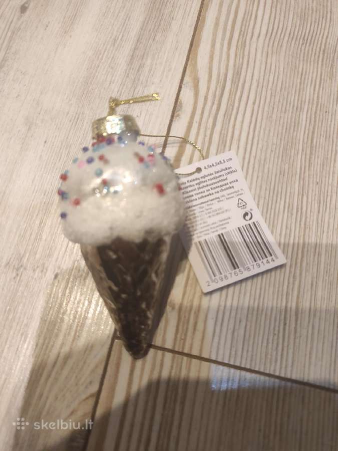 Eglutės žaisliukas