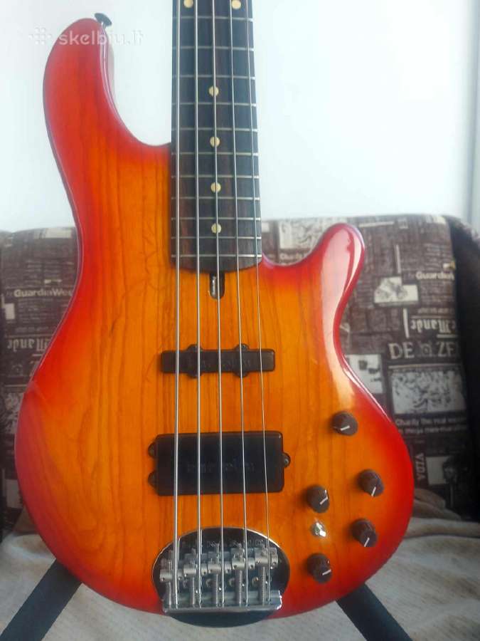 Bosine gitara Peavey Dyna. Lakland Skyline Deluxe - nuotraukos Nr. 4