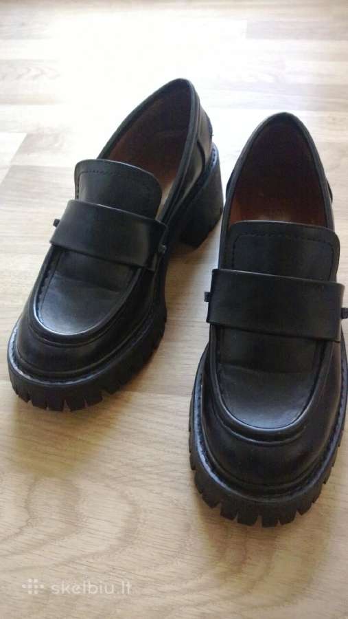 Stilingi Zara bateliai