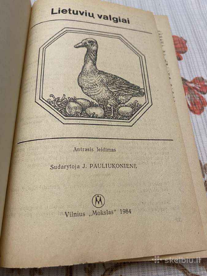 Parduodama knyga Lietuviu valgiai. - nuotraukos Nr. 2
