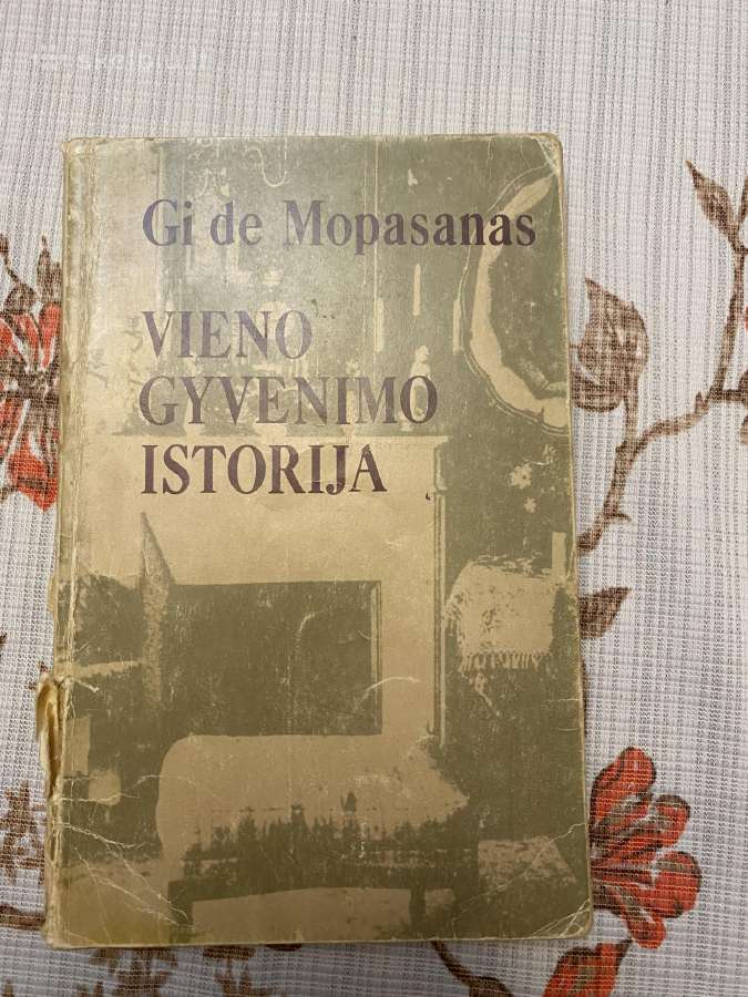 Parduodamos knygos