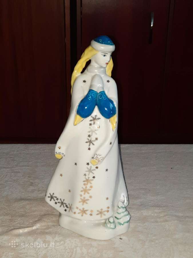 Porceliano statulėlė