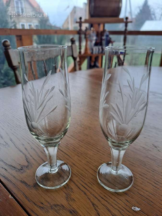 Vintažinės taurės