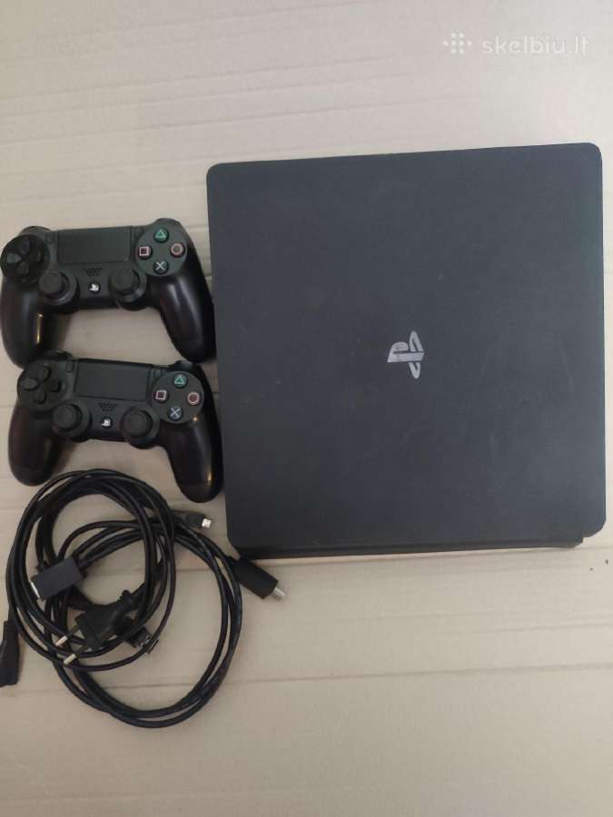 Ps4 atristas 35 zaidimai, 2 pulteliai