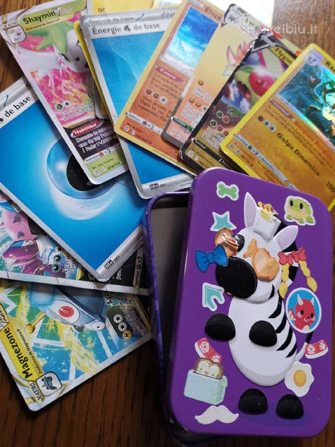 Pokemon metaline dezute su kortomis - nuotraukos Nr. 2