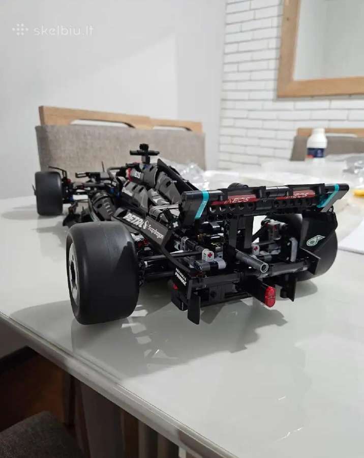 Mercedes-amg F1 W14 Lego technic (42171) ko pija - nuotraukos Nr. 3