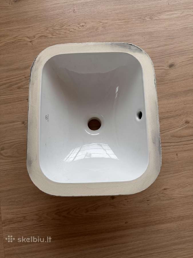 Ideal Standard praustuvas po stalviršiu 42cm