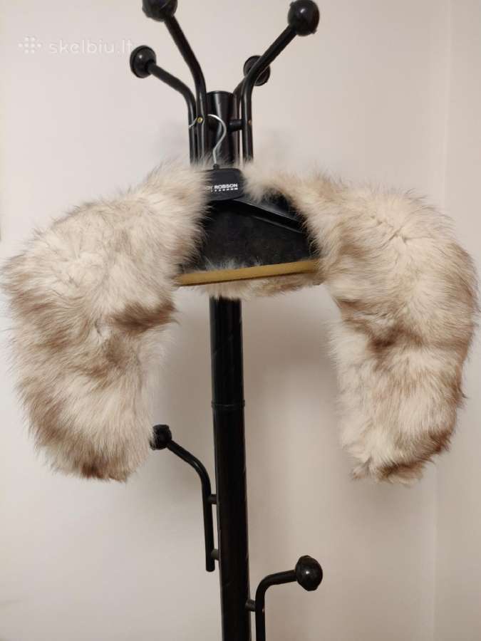 Sidabrinės lapės apykaklė 103cm, 60 Eur