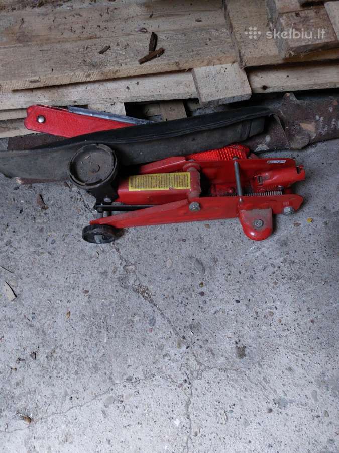 Automibilio keltuvas