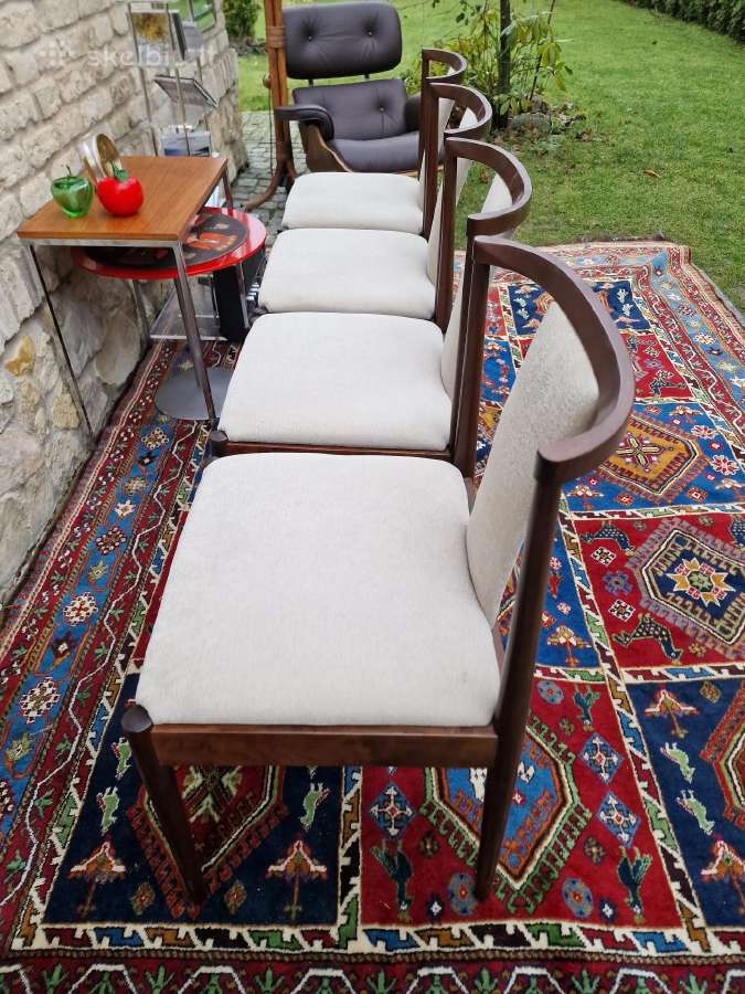 Vintažinės mid century raudonmedžio Casala kėdės - nuotraukos Nr. 31